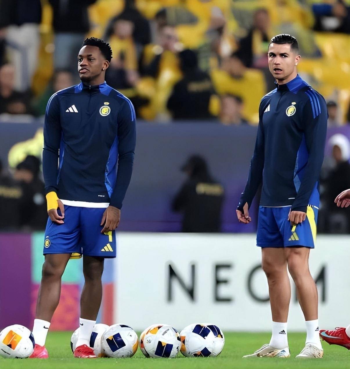 九游游戏-C罗迎来五赛季出色发挥，利物浦观众热烈欢呼！